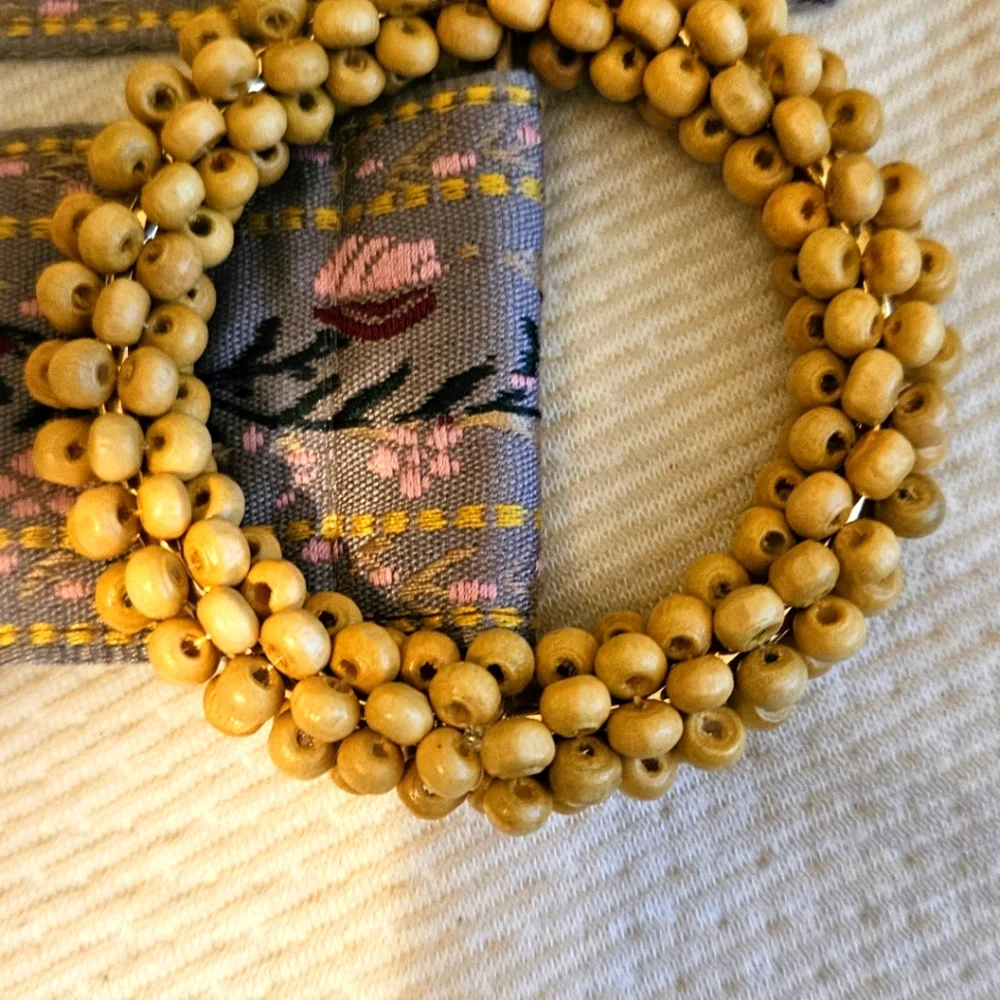 POL Beaded Belt - Picture 3 of 6